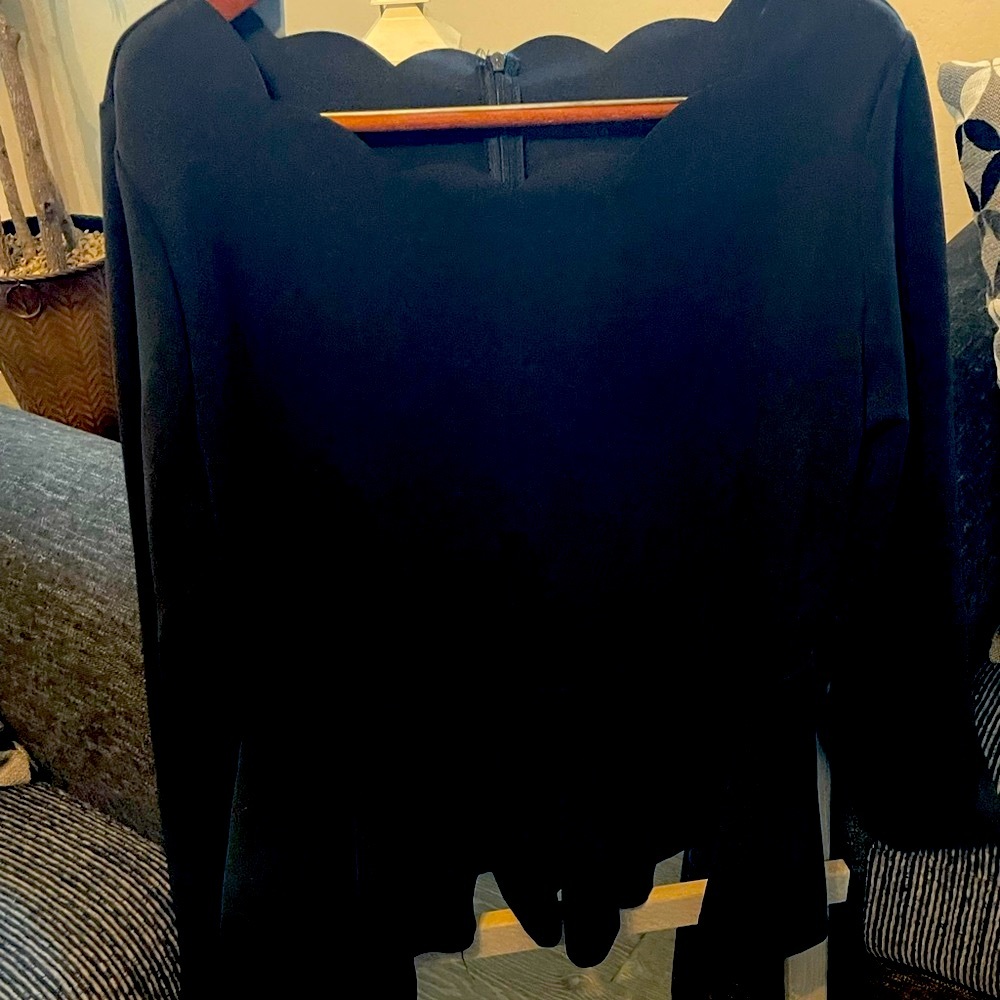 Adorable black long sleeve shirt